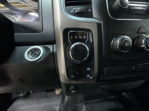Used 2018 RAM 1500 Classic SLT w/ Protection Group AWD/4WD image 16