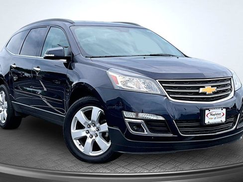 Used 2017 Chevrolet Traverse LT w/ Style and Technology Package AWD/4WD image 13
