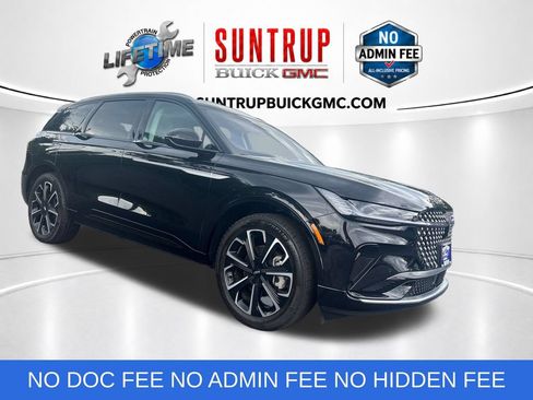 Used 2025 Lincoln Nautilus Reserve AWD/4WD image 8