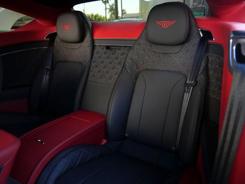 Used 2020 Bentley Continental GT image 20