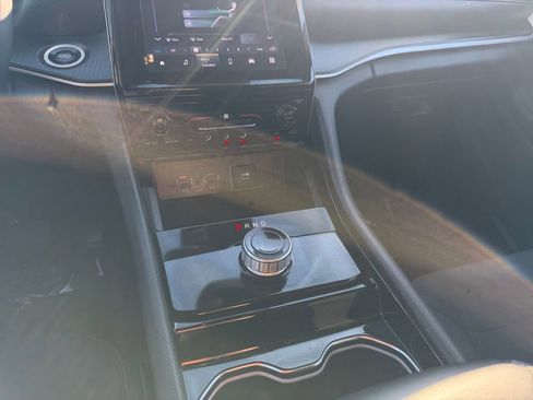 Used 2023 Jeep Grand Cherokee L Laredo image 11