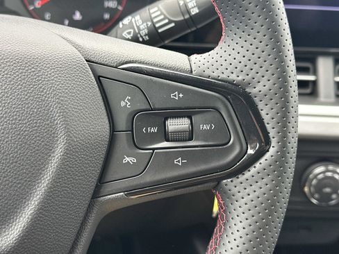 Certified 2024 Chevrolet Trax RS w/ Driver Confidence Package image 22