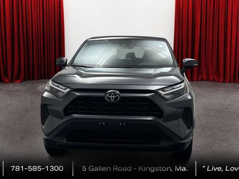 Used 2023 Toyota RAV4 LE AWD/4WD image 2