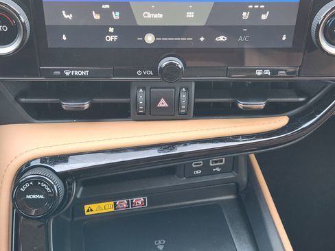 Used 2025 Lexus NX 250 FWD w/ Accessory Package (2T) image 20