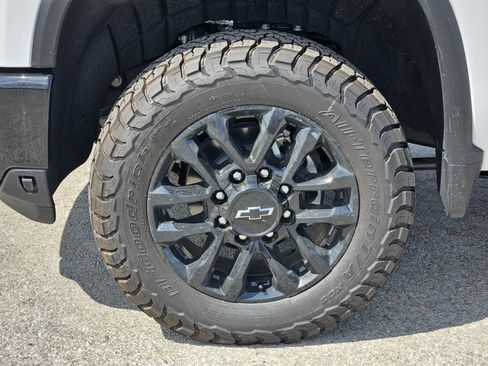 New 2026 Chevrolet Silverado 2500 LT w/ Trail Boss Package AWD/4WD image 7