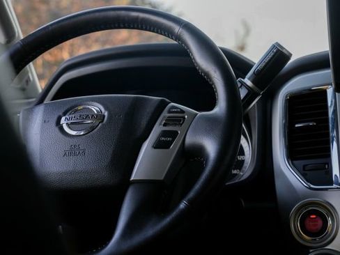 Used 2018 Nissan Titan PRO-4X w/ Pro-4x Convenience Package image 50