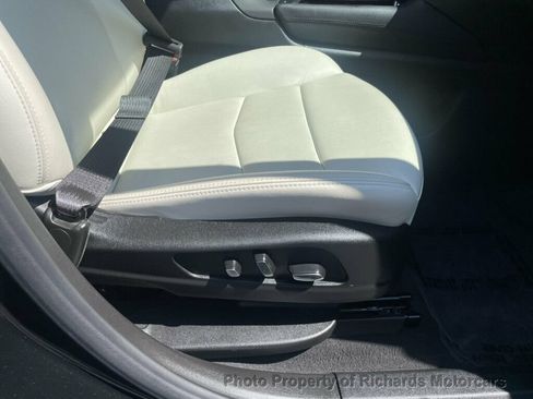 Used 2023 Cadillac XT6 Sport AWD/4WD image 21