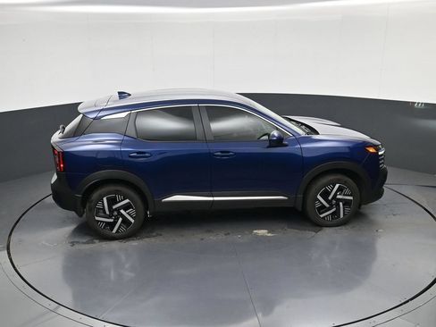 Used 2025 Nissan Kicks SV FWD image 34