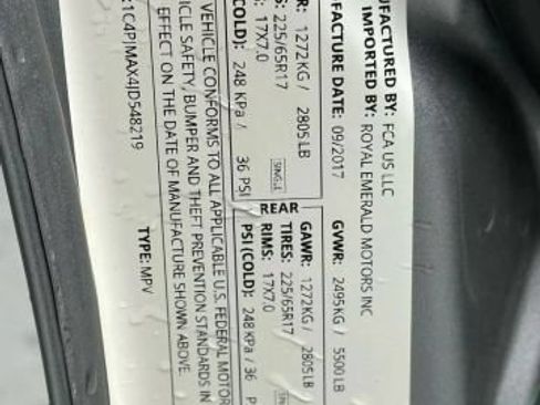 Used 2018 Jeep Cherokee Sport w/ Cold Weather Group AWD/4WD image 48