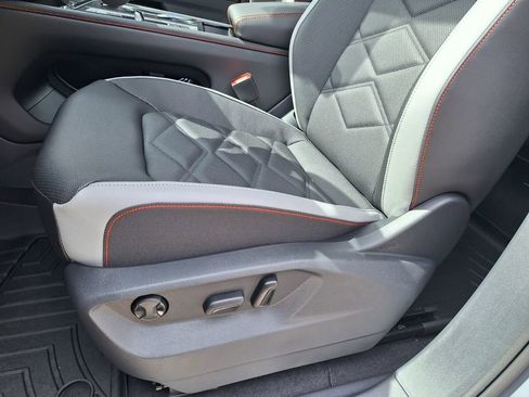 New 2026 Volkswagen Atlas Peak Edition image 10