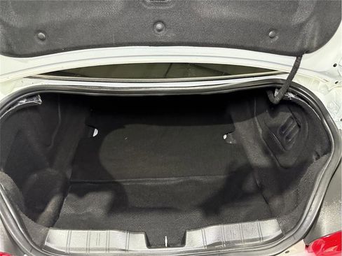 Used 2019 Chevrolet Camaro LT image 17