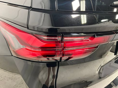 Used 2023 Chevrolet Traverse Premier w/ Redline Edition AWD/4WD image 28