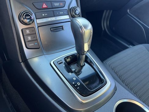 Used 2016 Hyundai Genesis 3.8 image 20