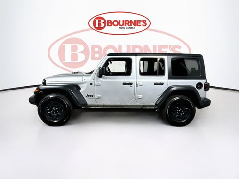 Used 2022 Jeep Wrangler Unlimited Sport AWD/4WD image 5