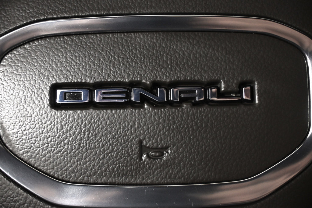 Used 2021 GMC Yukon XL Denali w/ Denali Ultimate Package AWD/4WD image 38