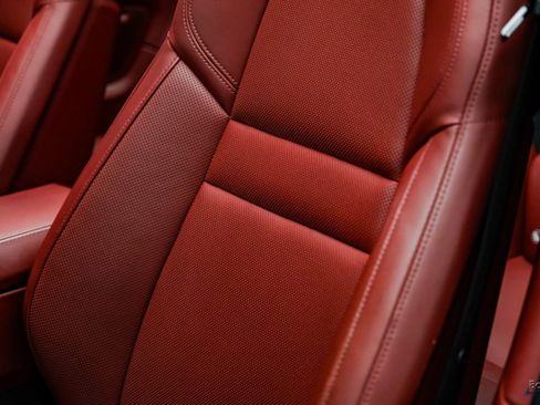 Used 2021 Porsche 911 Carrera 4 image 43