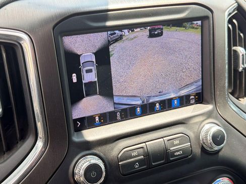 Used 2021 GMC Sierra 1500 AT4 w/ AT4 Premium Package AWD/4WD image 23