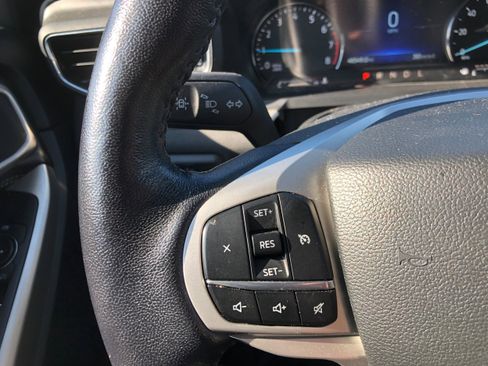 Certified 2022 Ford Explorer XLT w/ Equipment Group 202A image 16