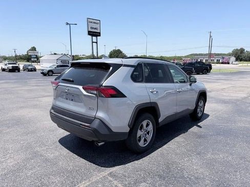 Used 2024 Toyota RAV4 XLE FWD image 5