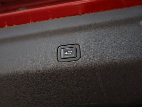 Used 2021 Cadillac Escalade Sport w/ Driver Assist Tech Package image 24