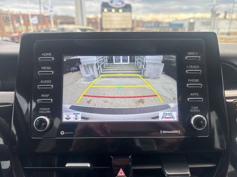 Used 2024 Toyota Camry SE image 33