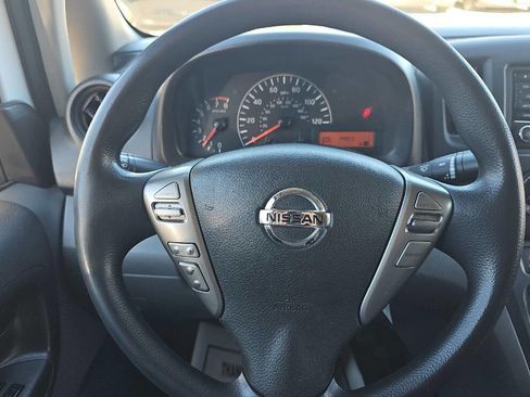 Used 2018 Nissan NV200 SV w/ Back Door Glass Package image 11
