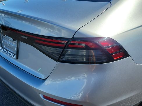 Used 2024 Honda Accord LX image 11