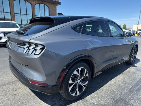 Used 2021 Ford Mustang Mach-E Premium image 8