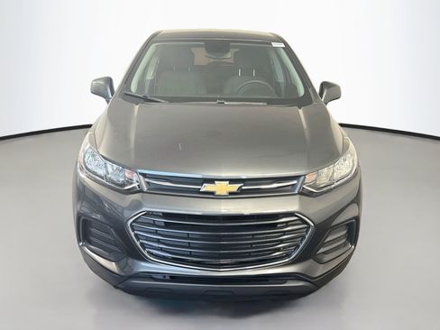 Used 2020 Chevrolet Trax LS FWD image 2
