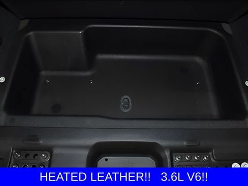 Used 2021 Jeep Wrangler Unlimited Rubicon w/ Dual Top Group AWD/4WD image 30