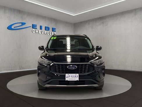 Used 2025 Ford Escape Platinum AWD/4WD image 9