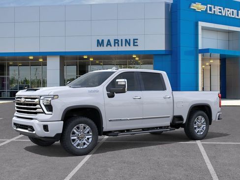 New 2026 Chevrolet Silverado 2500 High Country w/ High Country Premium Package AWD/4WD image 2