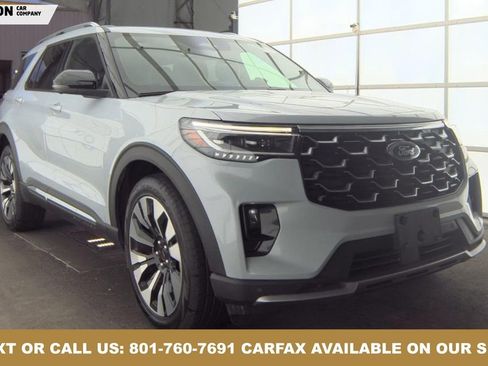 Used 2025 Ford Explorer Platinum w/ LUX Leather Package image 11