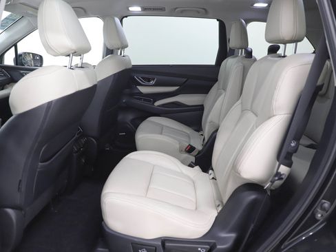 Used 2020 Subaru Ascent Limited w/ Technology Package image 17