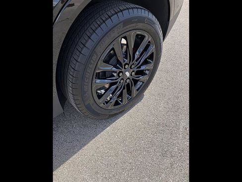 Certified 2023 Cadillac XT5 Sportv w/ Technology Package AWD/4WD image 18