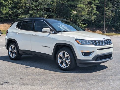 Used 2021 Jeep Compass Limited FWD image 11