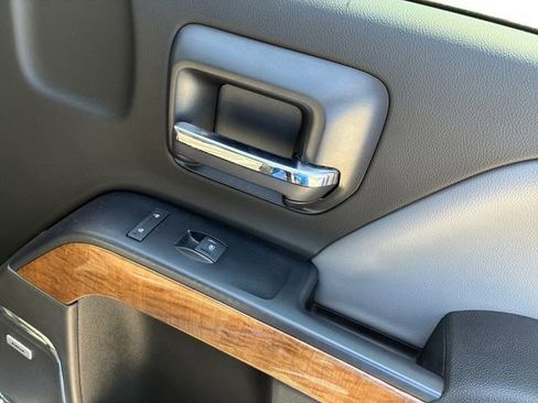 Used 2018 Chevrolet Silverado 1500 LTZ w/ Sport Package AWD/4WD image 14