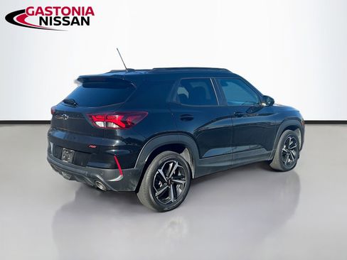 Used 2021 Chevrolet TrailBlazer RS w/ Convenience Package image 9