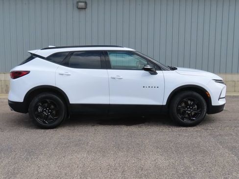 Used 2025 Chevrolet Blazer LT w/ Midnight/Sport Edition AWD/4WD image 2