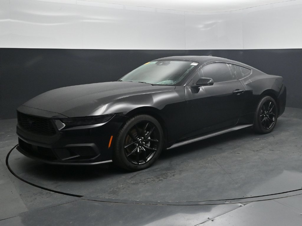 Used 2025 Ford Mustang Premium RWD image 1