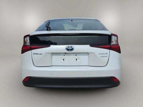 Used 2021 Toyota Prius Limited FWD image 8