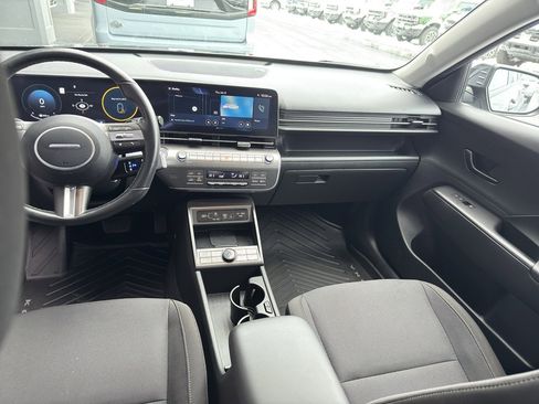 Used 2025 Hyundai Kona SEL image 22