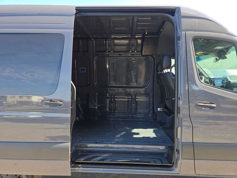 Used 2026 Mercedes-Benz Sprinter 2500 image 14