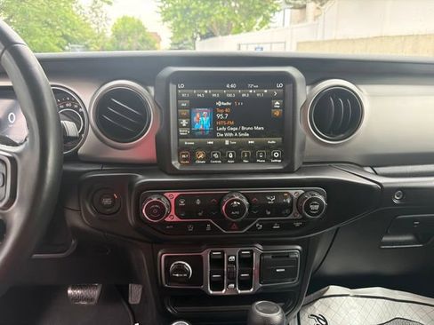 Used 2021 Jeep Wrangler Unlimited Sport AWD/4WD image 17
