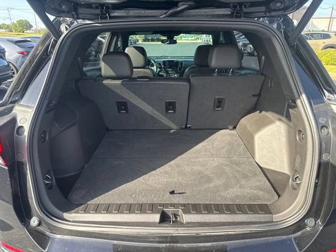 Used 2022 Chevrolet Equinox RS w/ RS Leather Package FWD image 30
