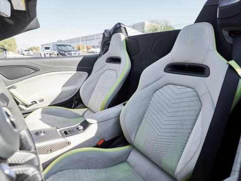 Used 2023 Maserati MC20 Spyder RWD image 46