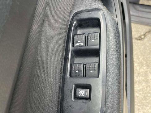Used 2019 Ford Ranger XLT w/ Equipment Group 302A Luxury AWD/4WD image 16