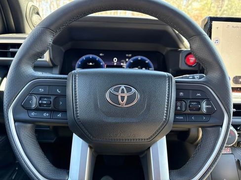 New 2025 Toyota 4Runner TRD Off-Road Premium image 16