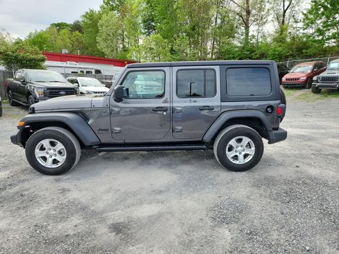 Used 2023 Jeep Wrangler Sport S image 2