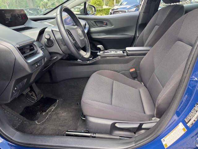 Used 2024 Toyota Prius LE FWD image 11